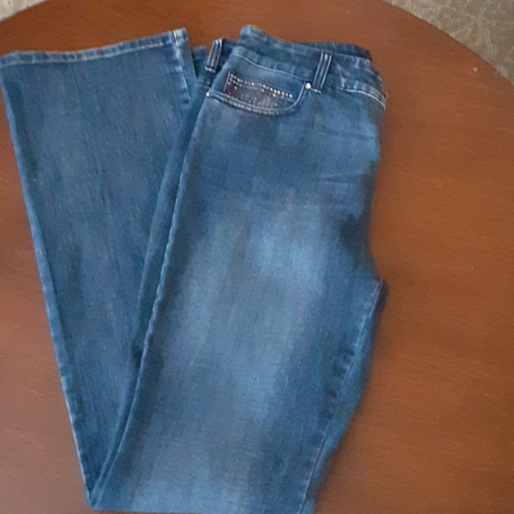 Chico's  Platinum  Denim Women.  Siz 1